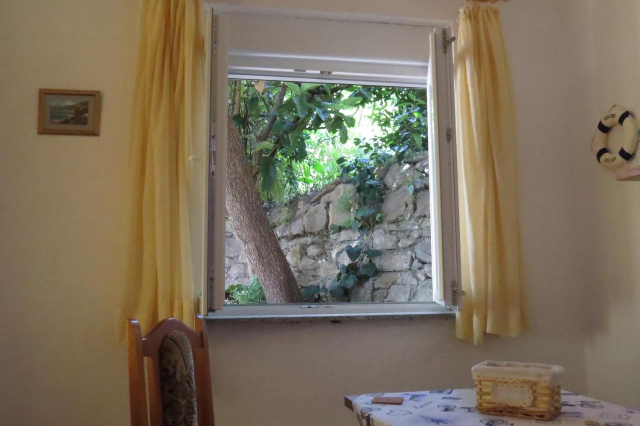 Apartments Feral Baška Voda Eksteriør bilde