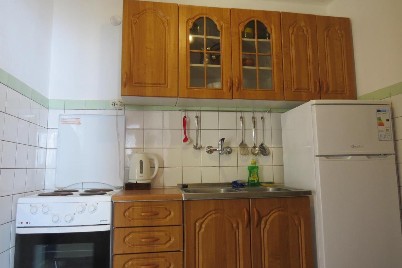Apartments Feral Baška Voda Eksteriør bilde